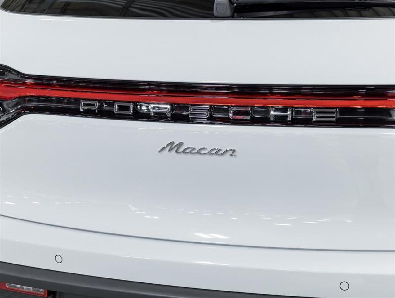 2026 Porsche Macan  Photo