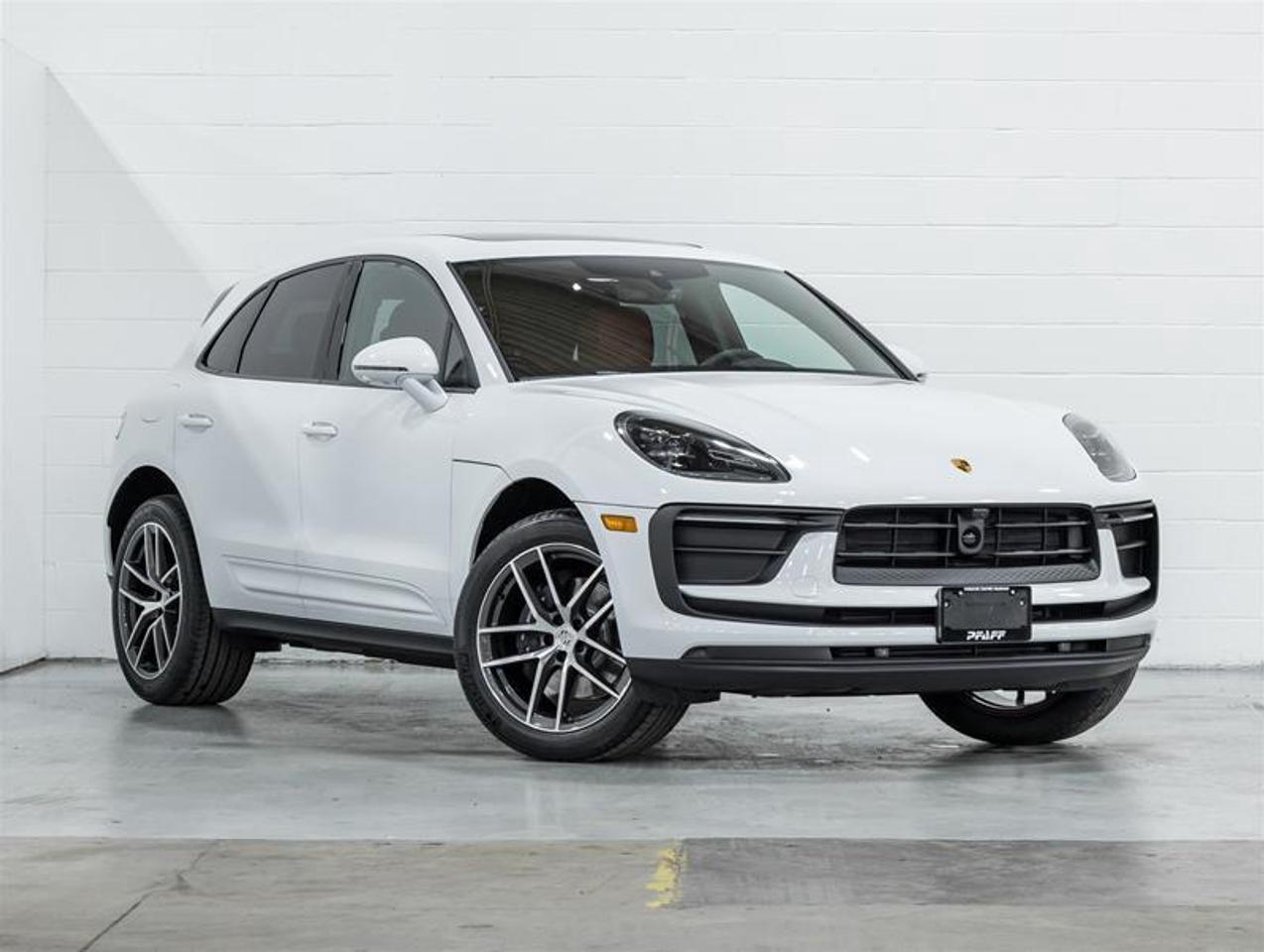 2026 Porsche Macan  Photo