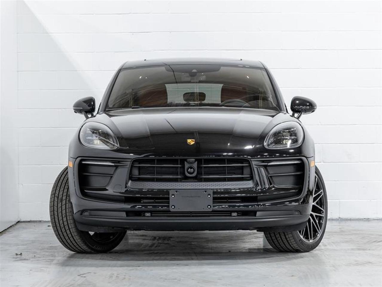 2025 Porsche Macan  Photo