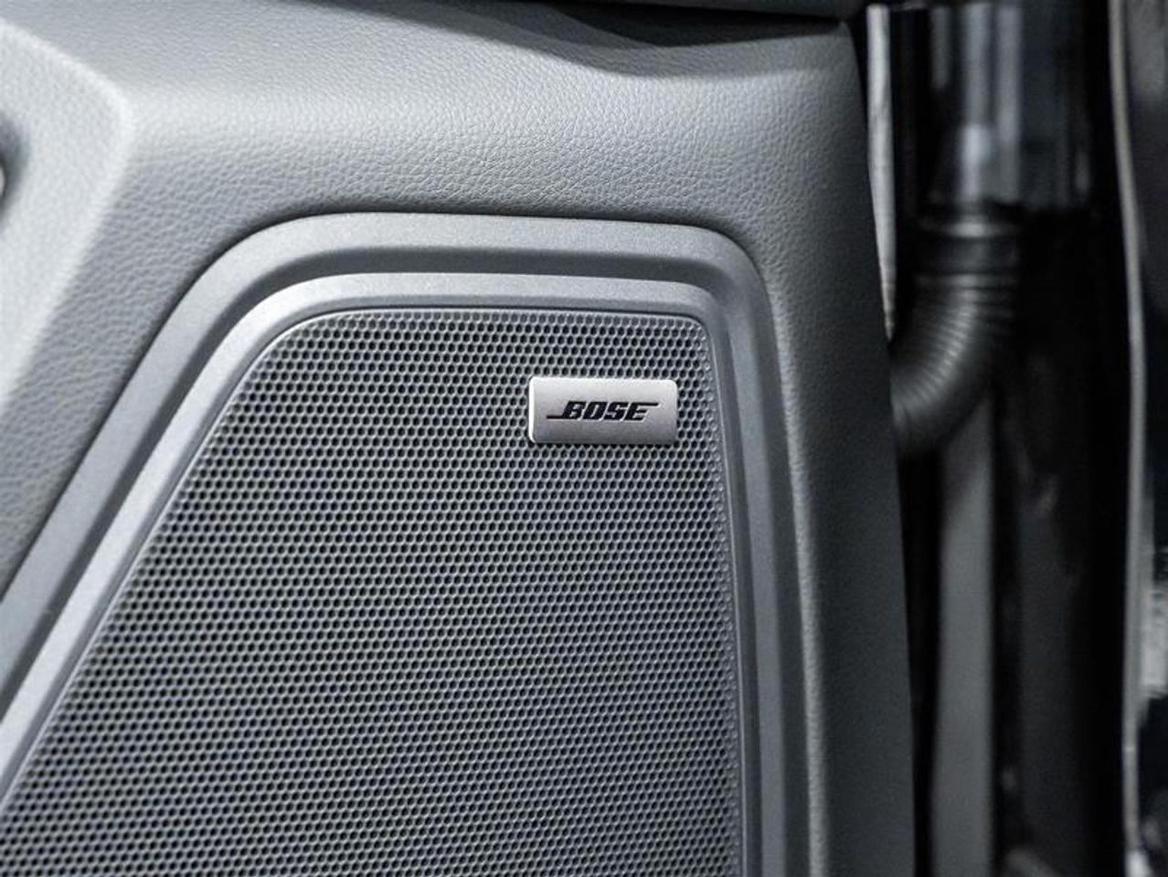 2025 Porsche Macan  Photo