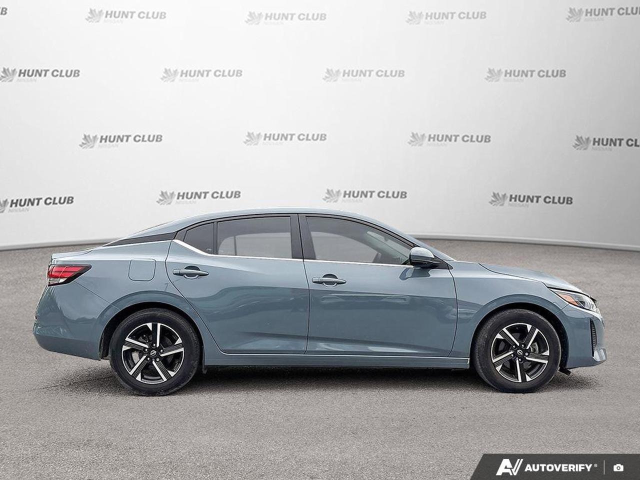 2024 Nissan Sentra SV Photo