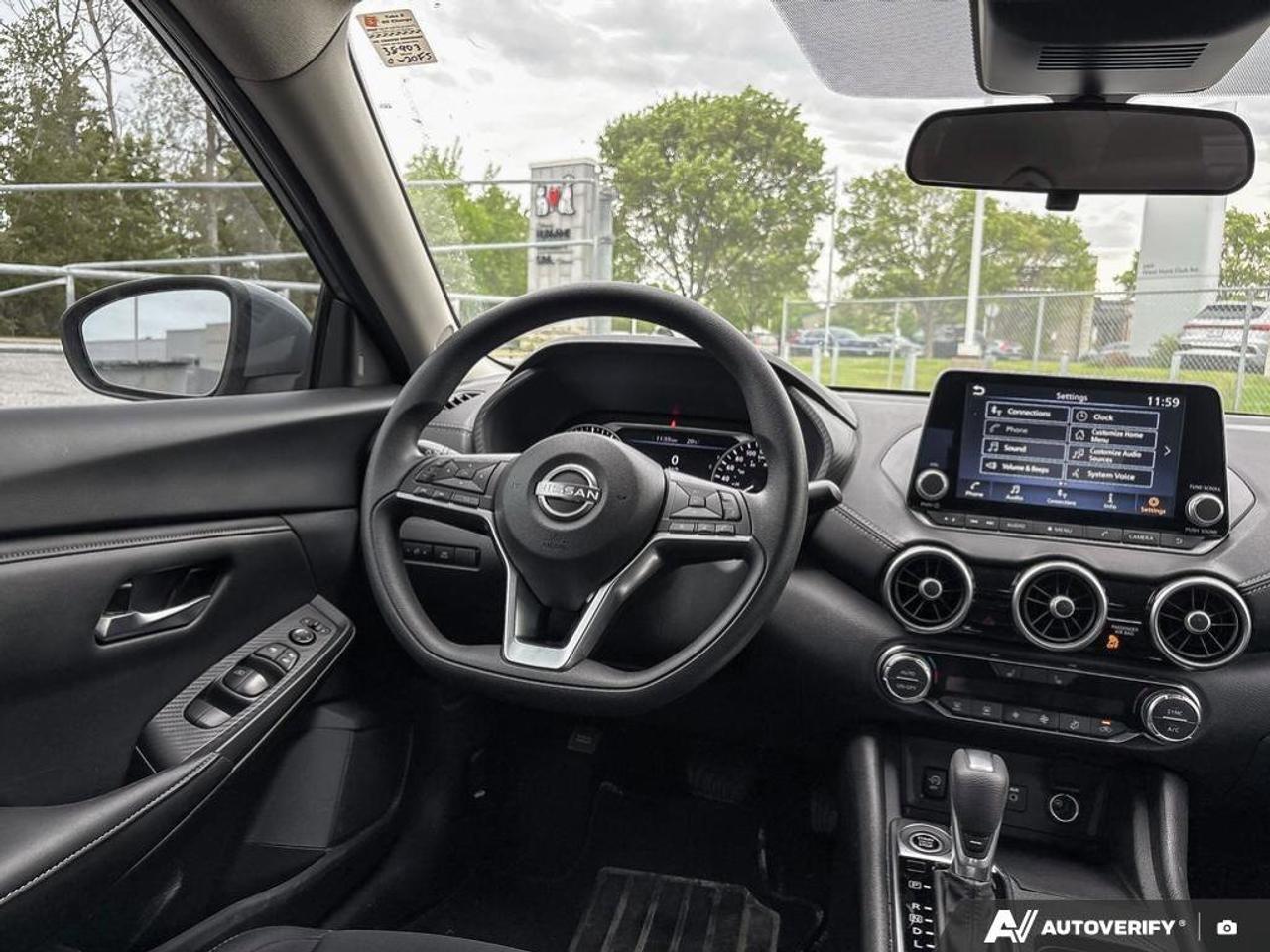 2024 Nissan Sentra SV Photo