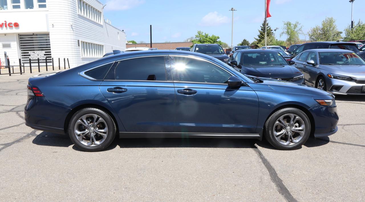2023 Honda Accord EX 4DR SEDAN Photo