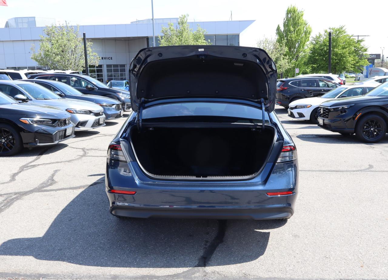 2023 Honda Accord EX 4DR SEDAN Photo