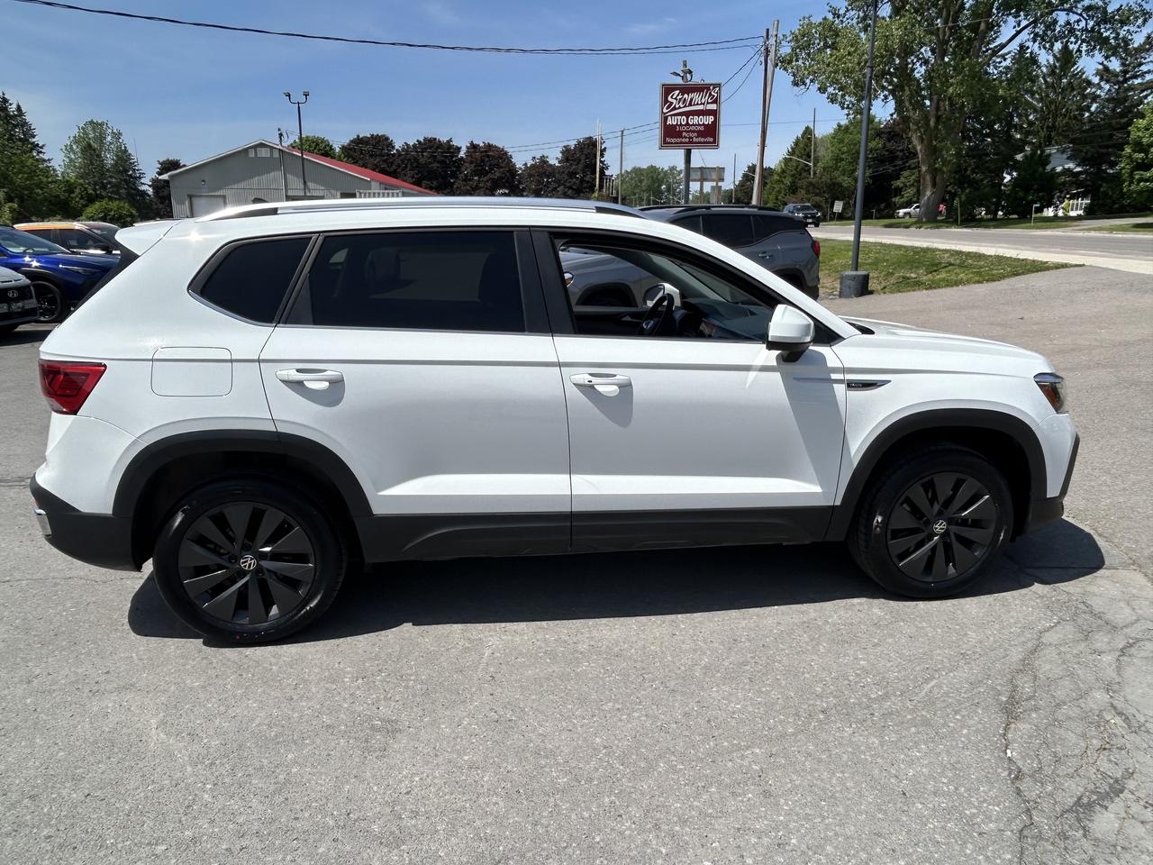 2024 Volkswagen Taos COMFORTLINE/HEATED SEATS/PWR SUN ROOF/CALL NAPANEE Photo