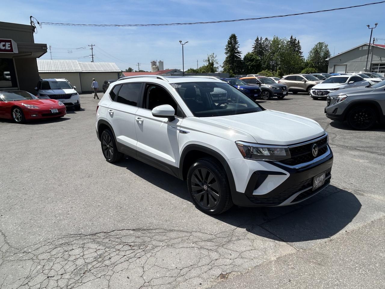 2024 Volkswagen Taos COMFORTLINE/HEATED SEATS/PWR SUN ROOF/CALL NAPANEE Photo