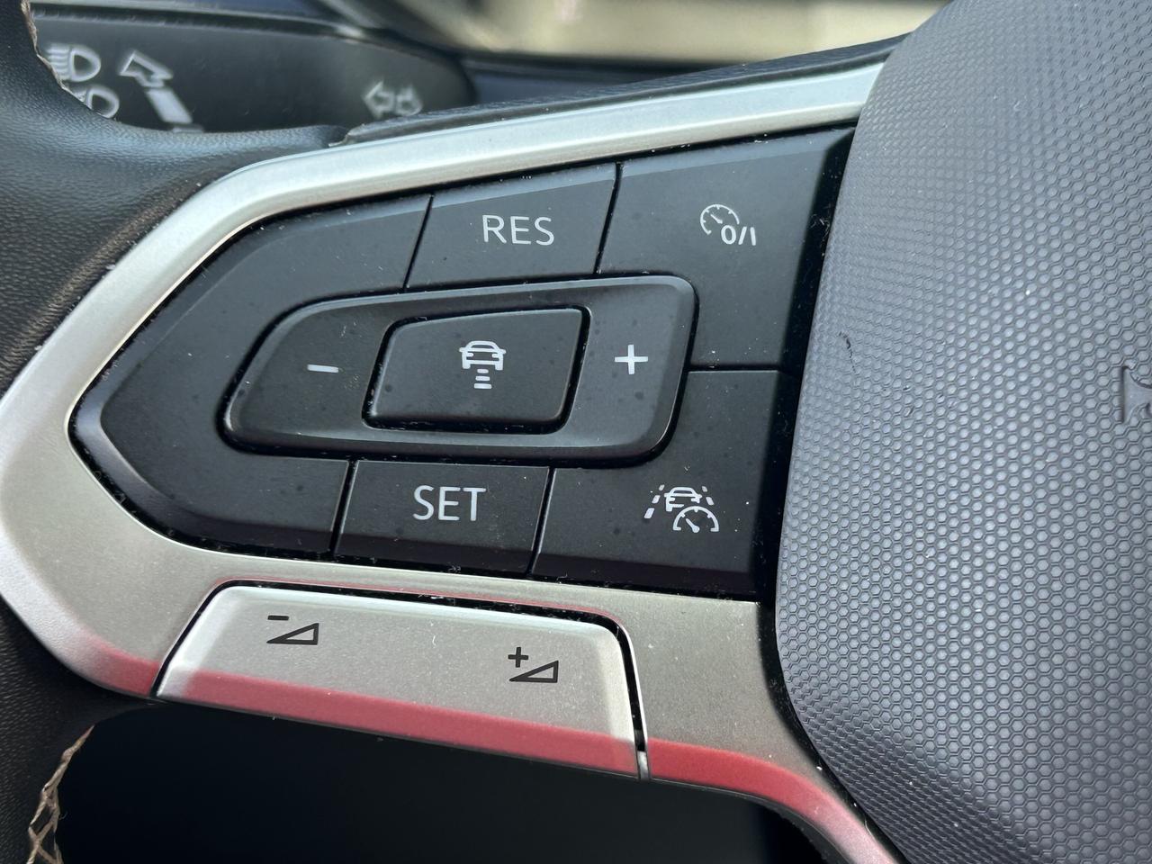 2024 Volkswagen Taos COMFORTLINE/HEATED SEATS/PWR SUN ROOF/CALL NAPANEE Photo