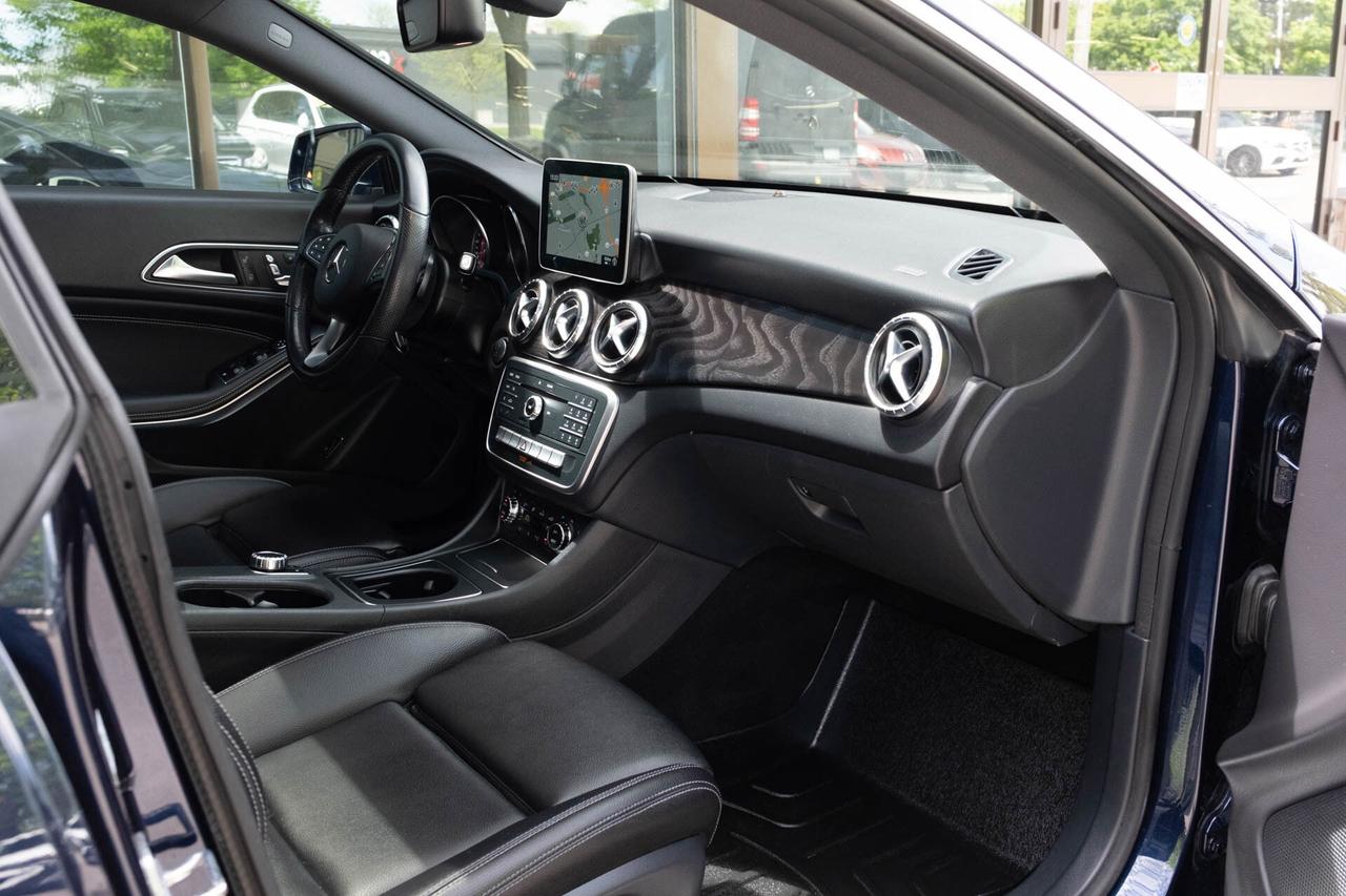2019 Mercedes-Benz CLA-Class CLA250 4MATIC Photo