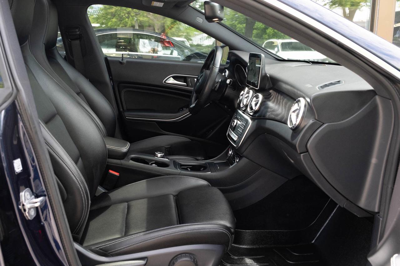 2019 Mercedes-Benz CLA-Class CLA250 4MATIC Photo