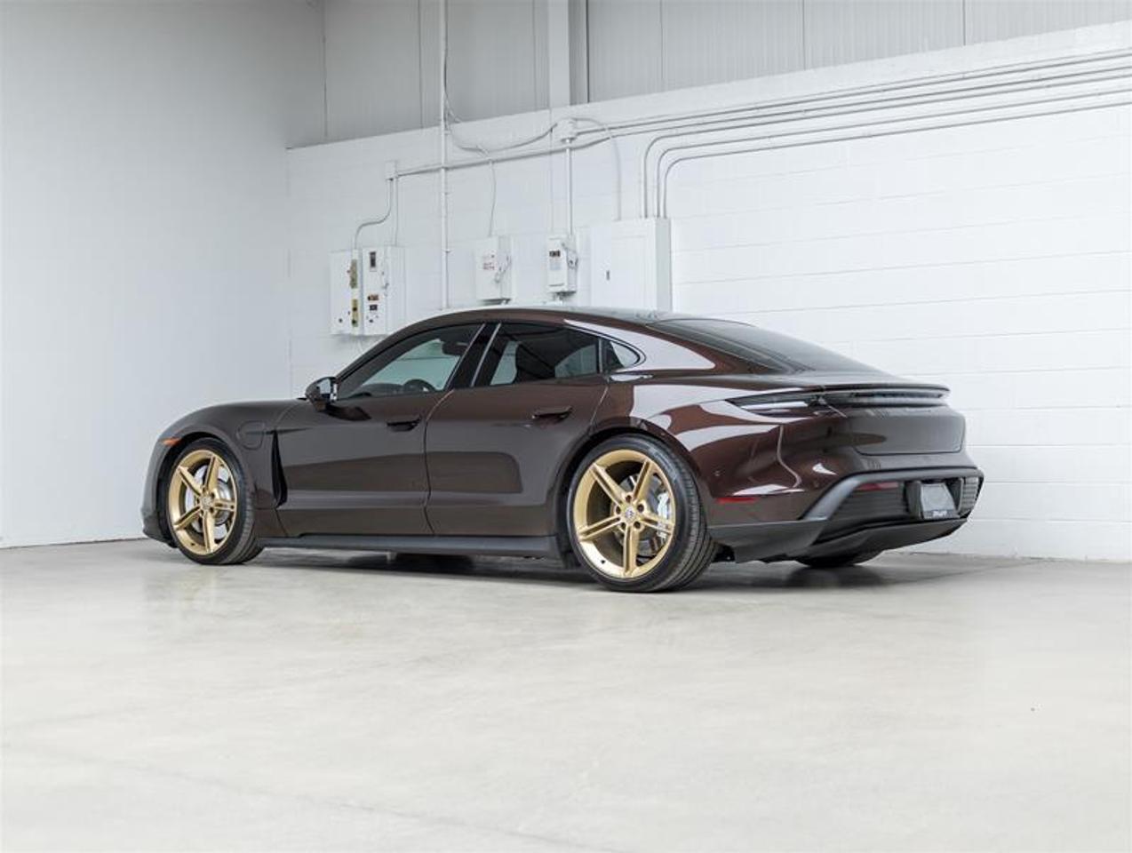 2023 Porsche Taycan  Photo