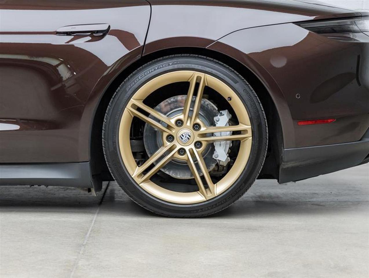 2023 Porsche Taycan  Photo