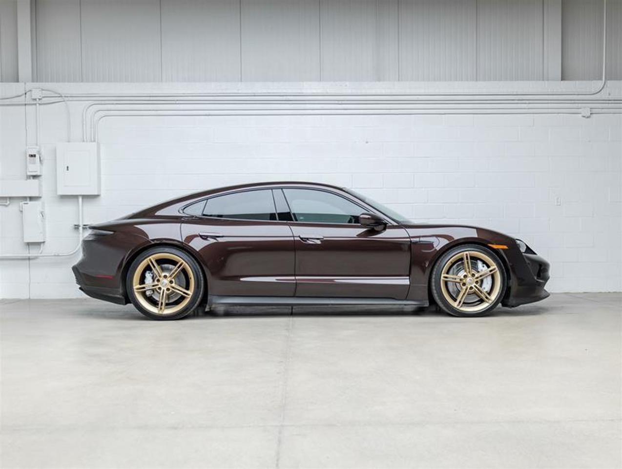 2023 Porsche Taycan  Photo
