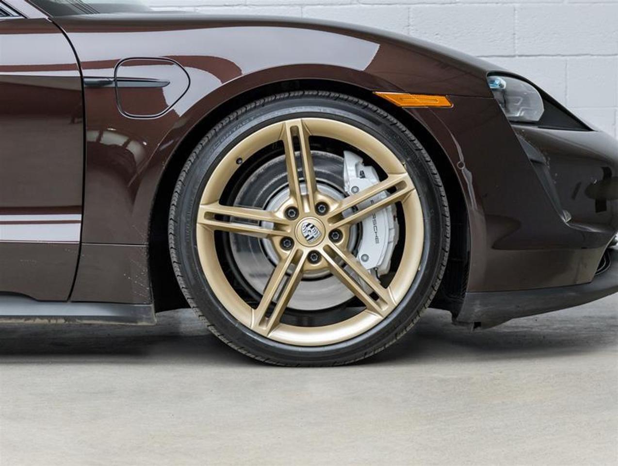 2023 Porsche Taycan  Photo