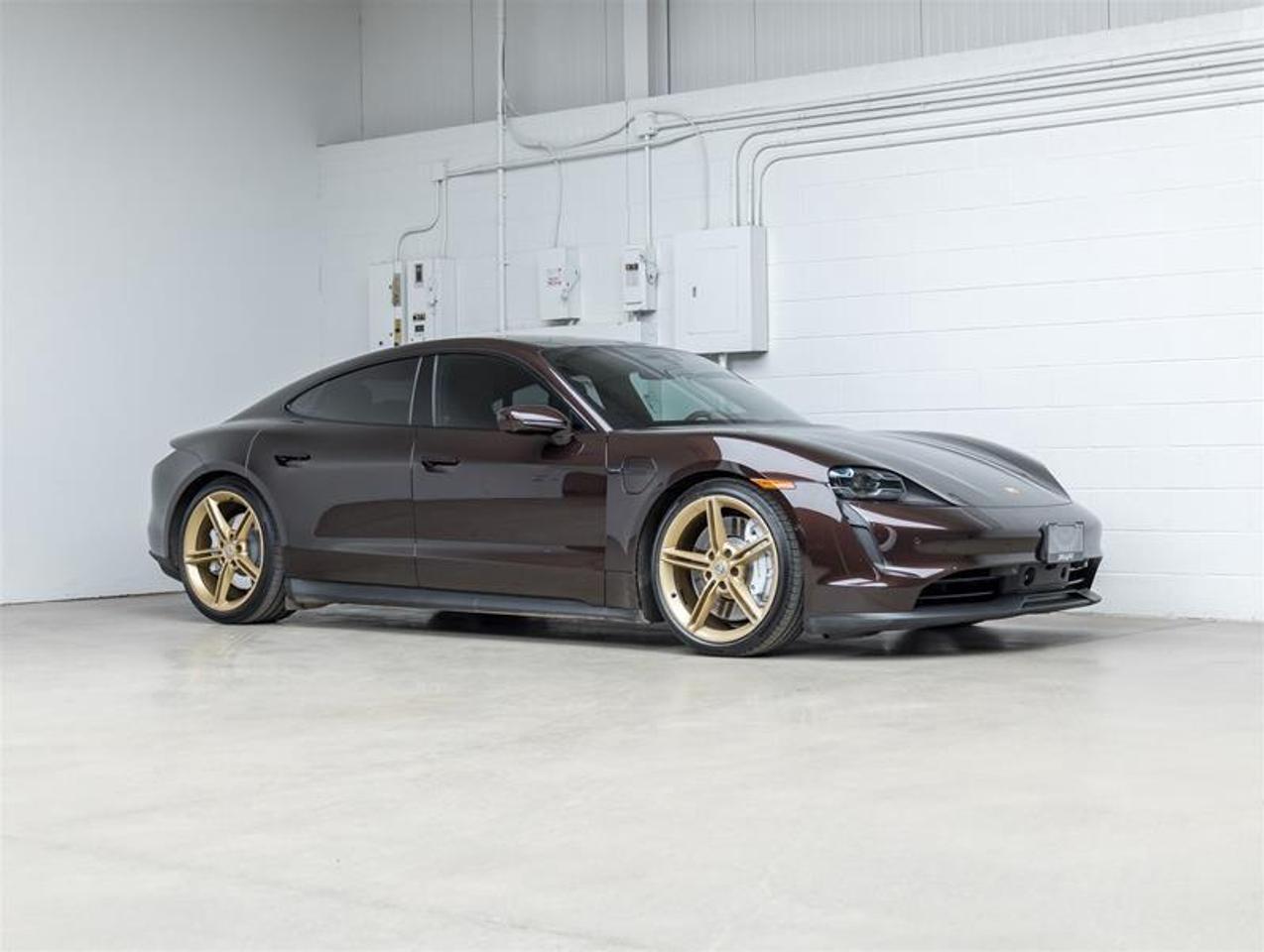 2023 Porsche Taycan  Photo