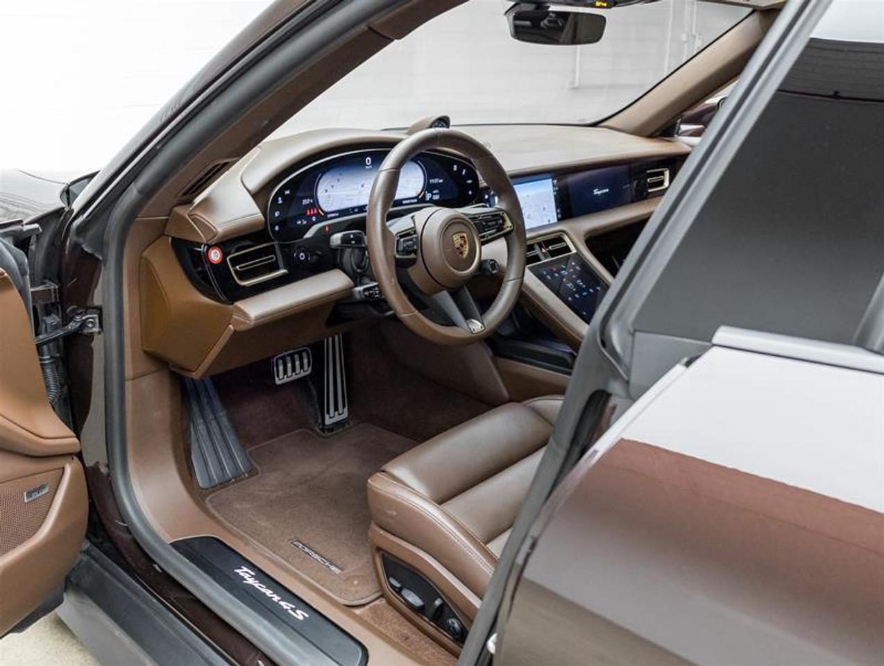 2023 Porsche Taycan  Photo