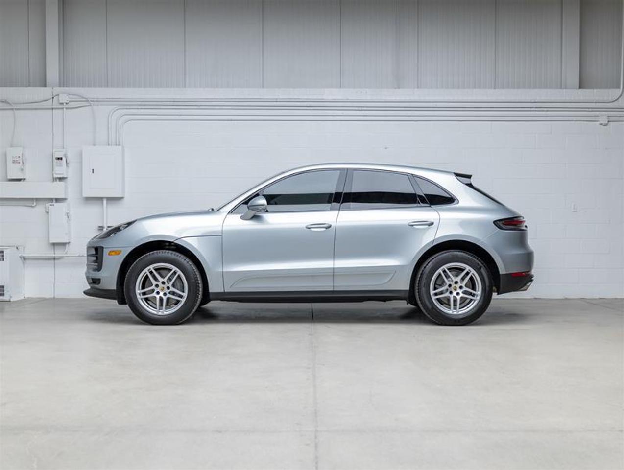 2021 Porsche Macan  Photo