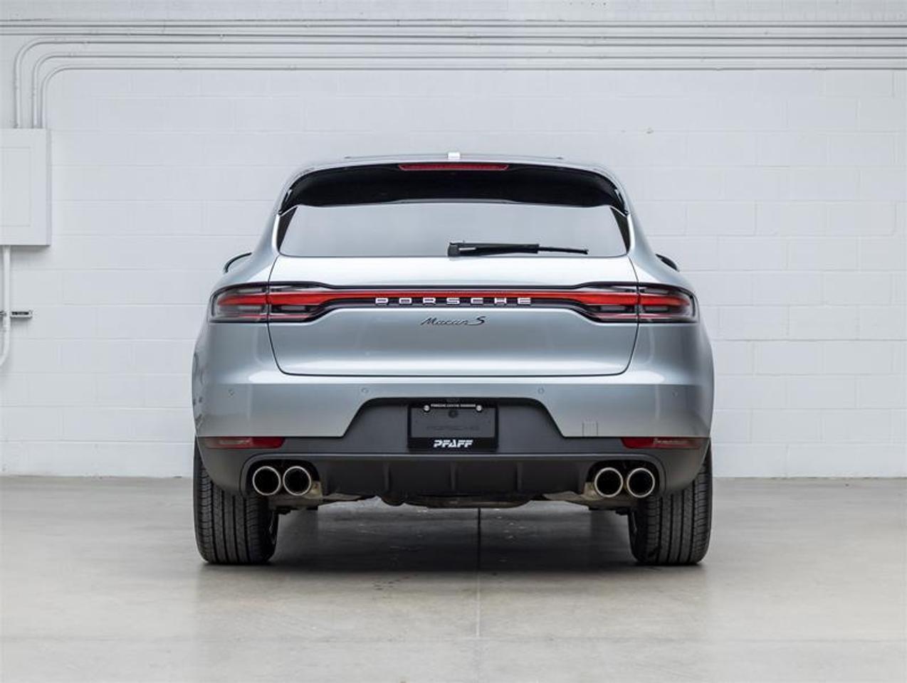 2021 Porsche Macan  Photo