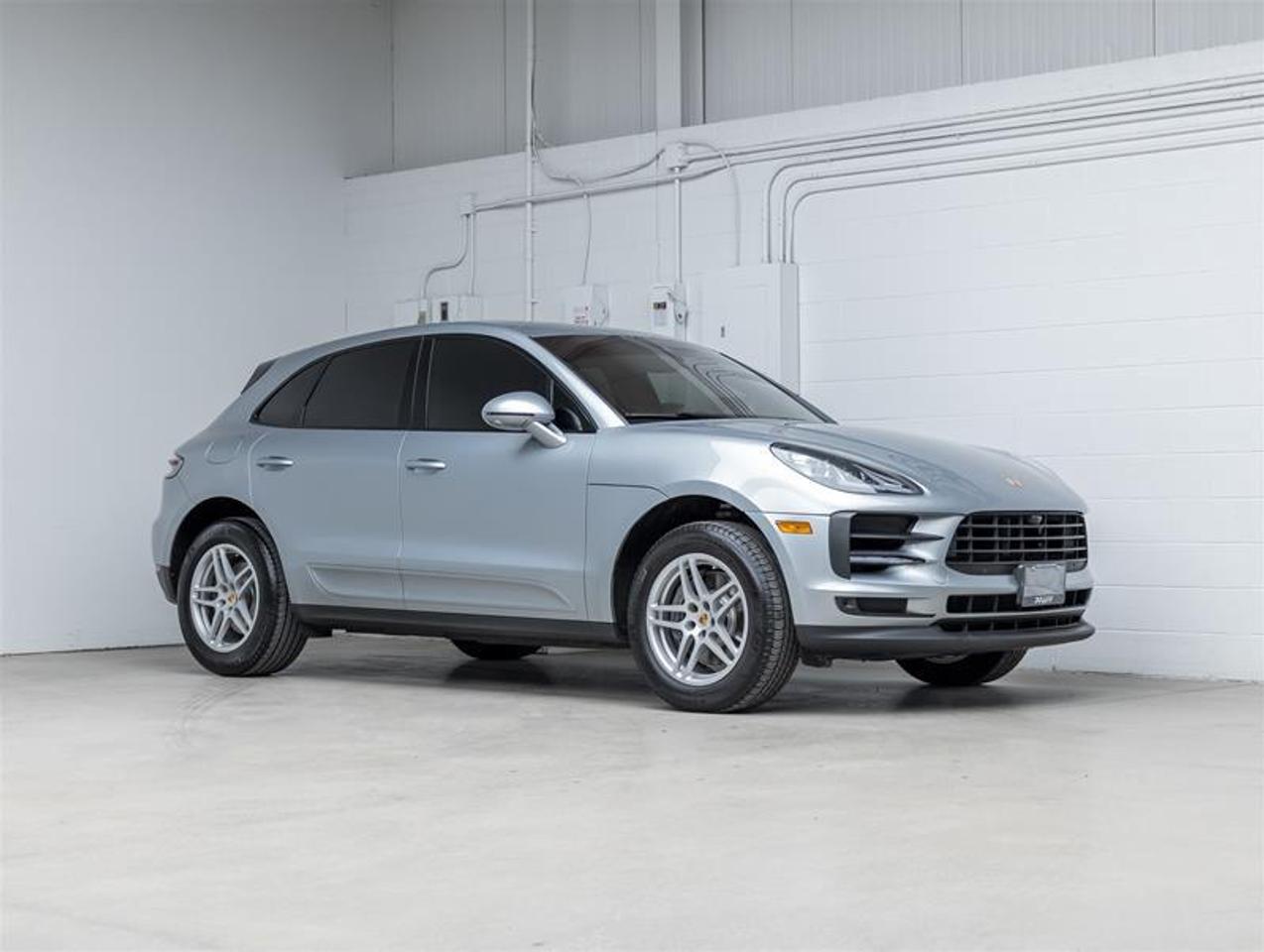 2021 Porsche Macan  Photo