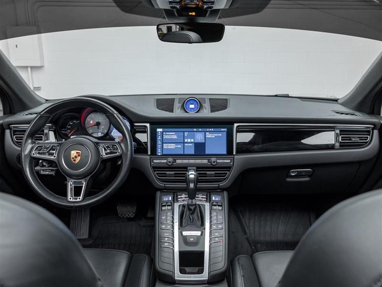 2021 Porsche Macan  Photo