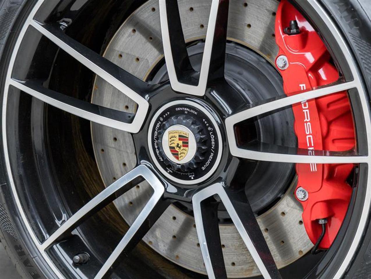 2021 Porsche 911  Photo