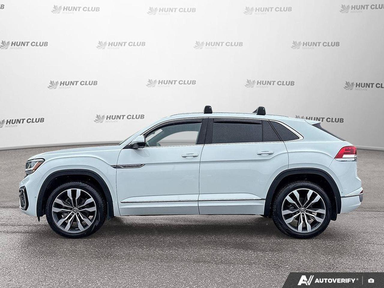 2023 Volkswagen Atlas Cross Sport Execline Photo3