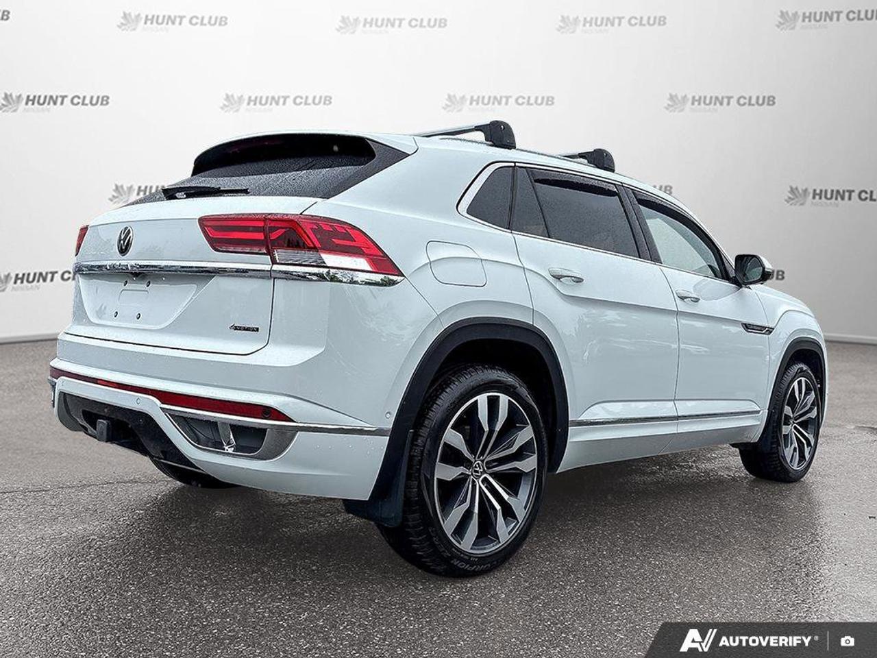 2023 Volkswagen Atlas Cross Sport Execline Photo