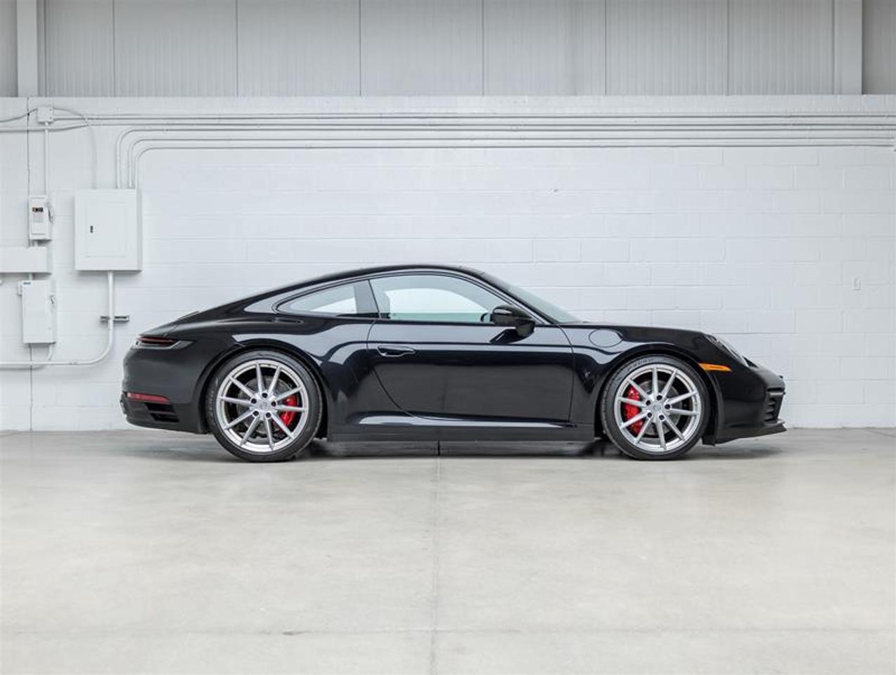 2020 Porsche 911  Photo