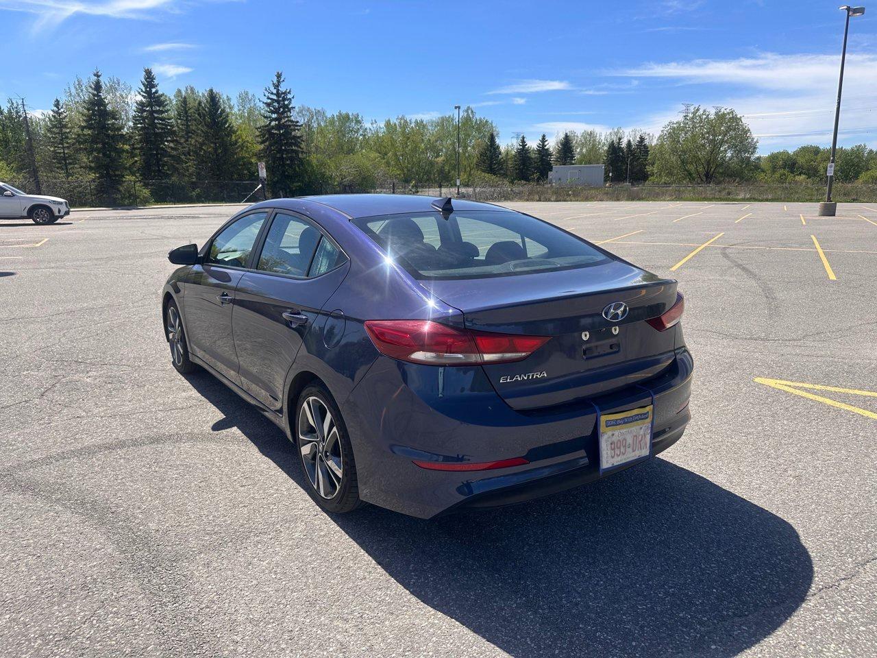 2018 Hyundai Elantra Limited Photo2