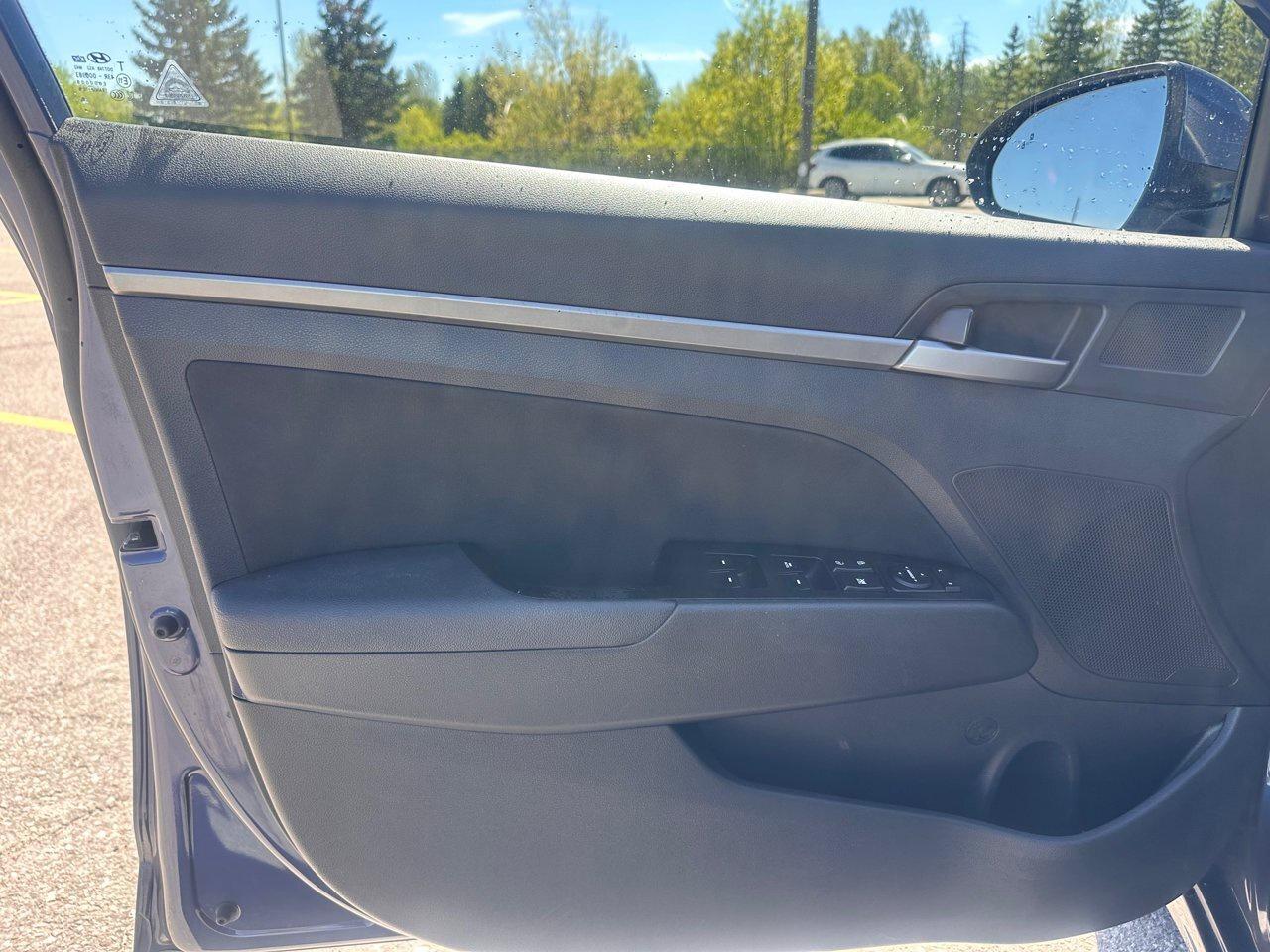 2018 Hyundai Elantra Limited Photo