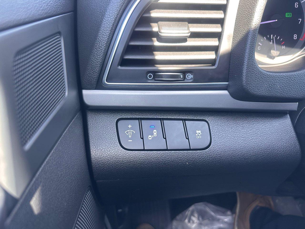 2018 Hyundai Elantra Limited Photo