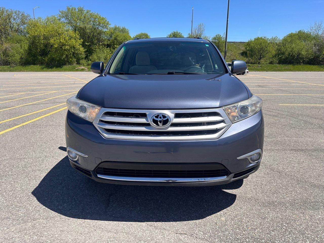 2012 Toyota Highlander BASE Photo