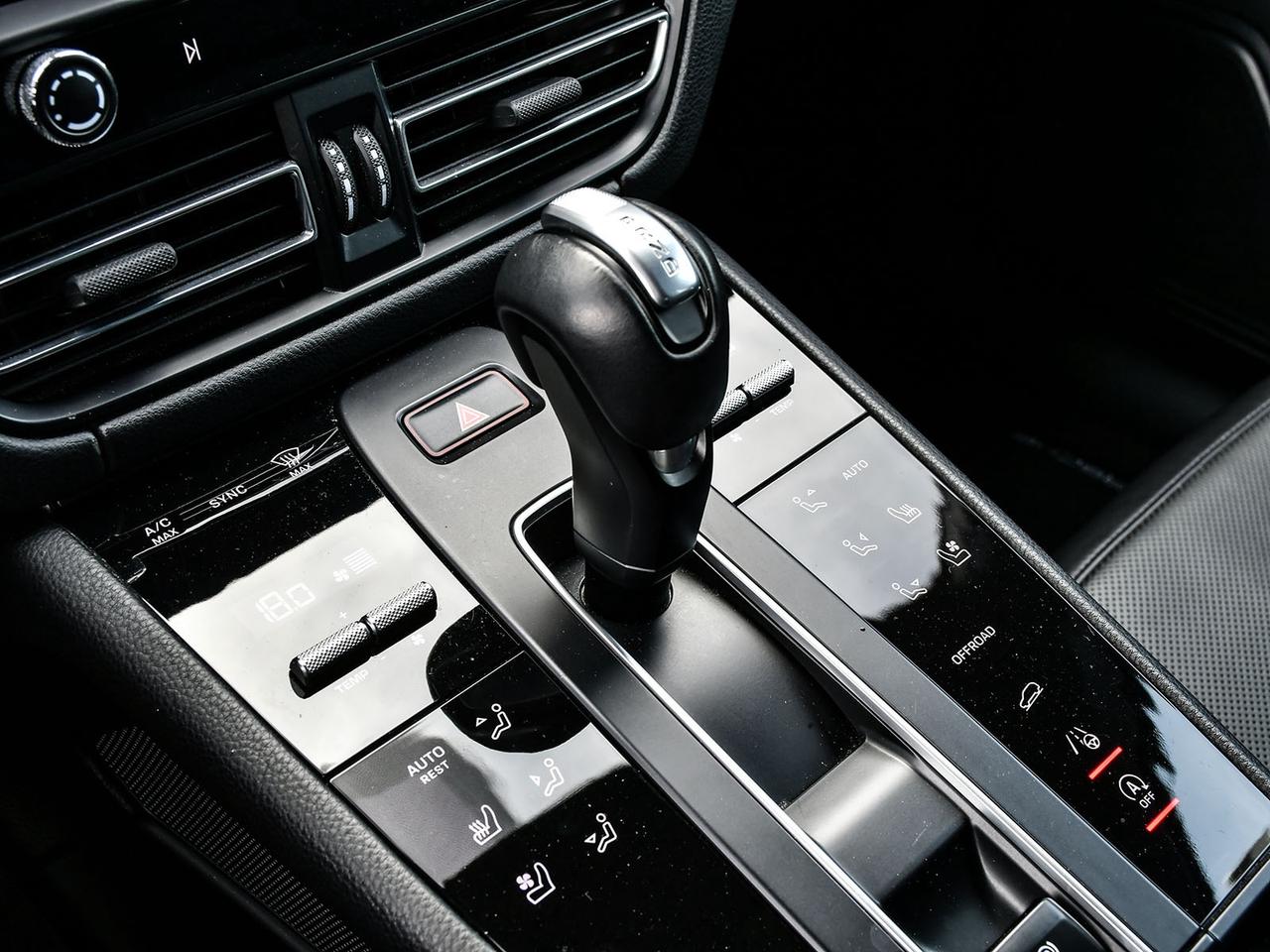 2023 Porsche Macan AWD   LEATHER   LOW KM   NO ACCIDENT   CERTFIED Photo