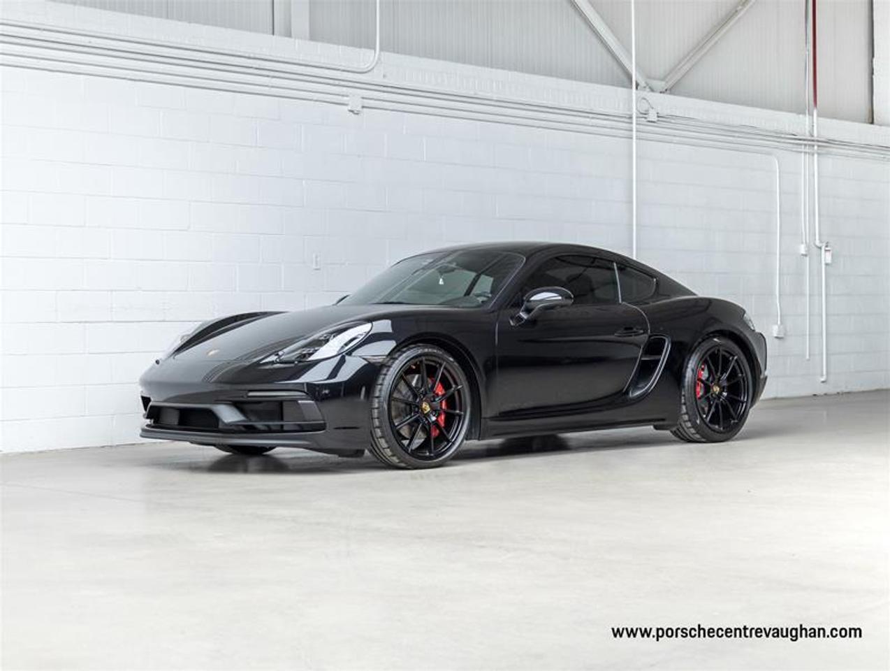 2024 Porsche 718 Cayman  Photo