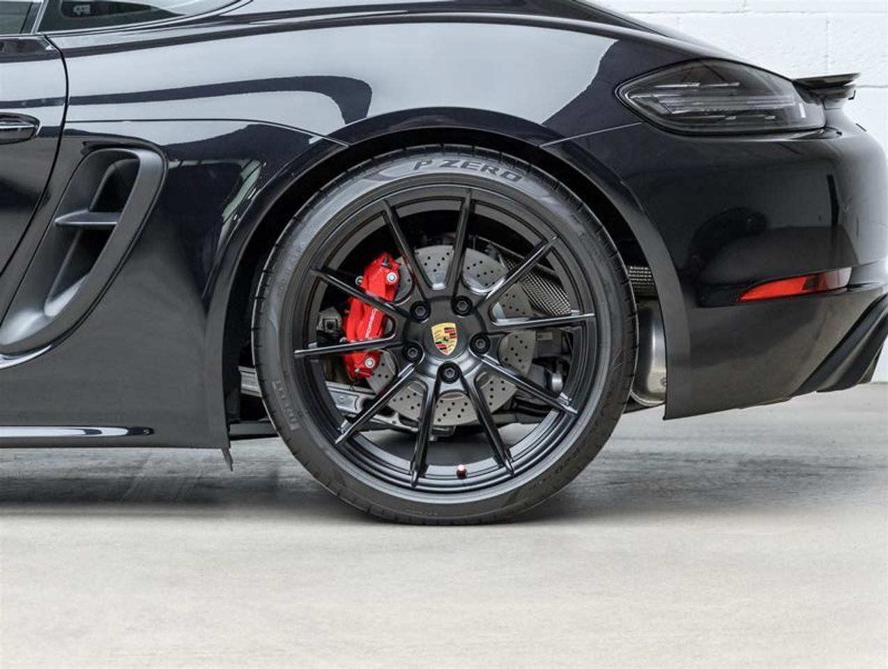 2024 Porsche 718 Cayman  Photo