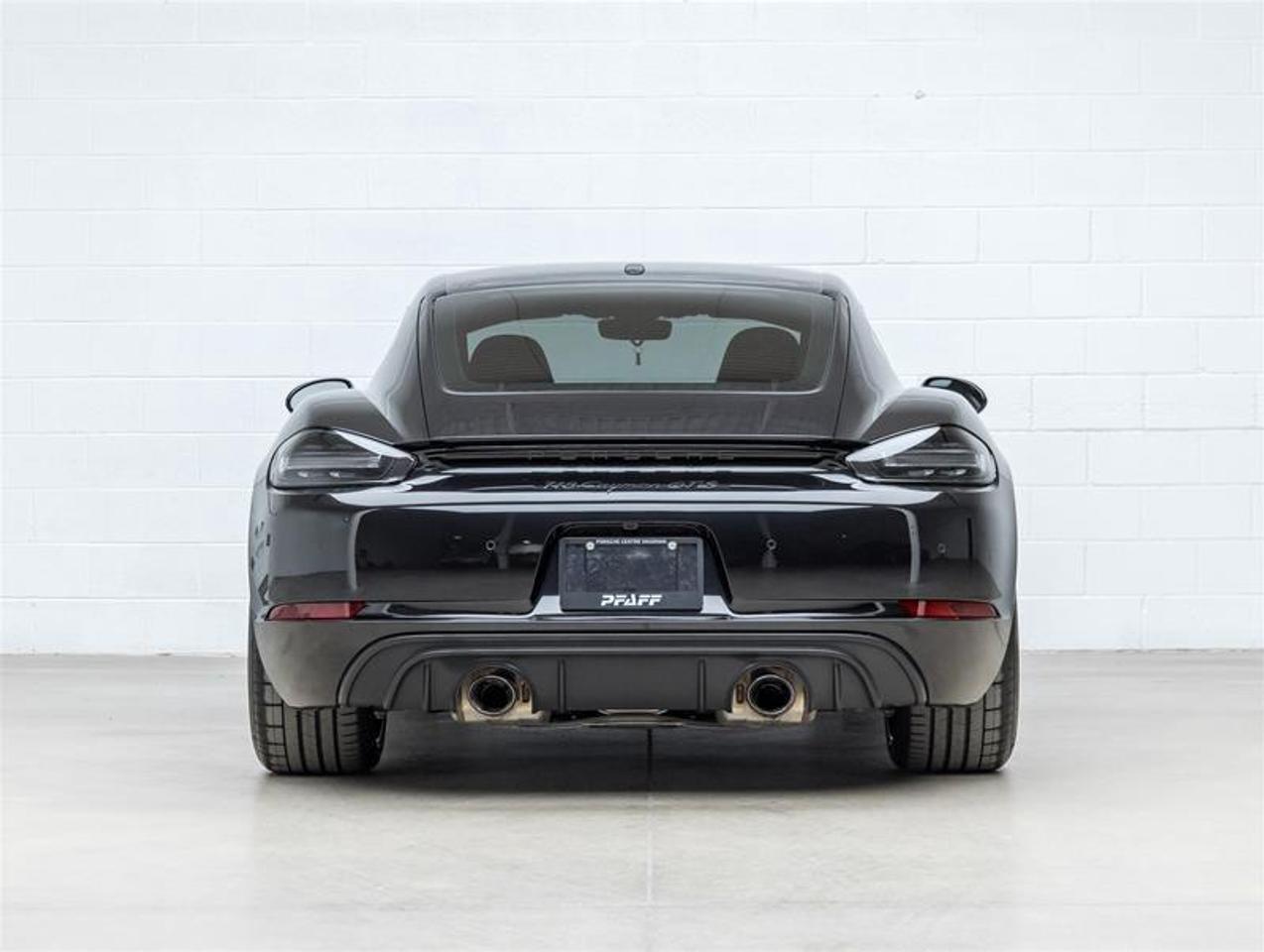 2024 Porsche 718 Cayman  Photo