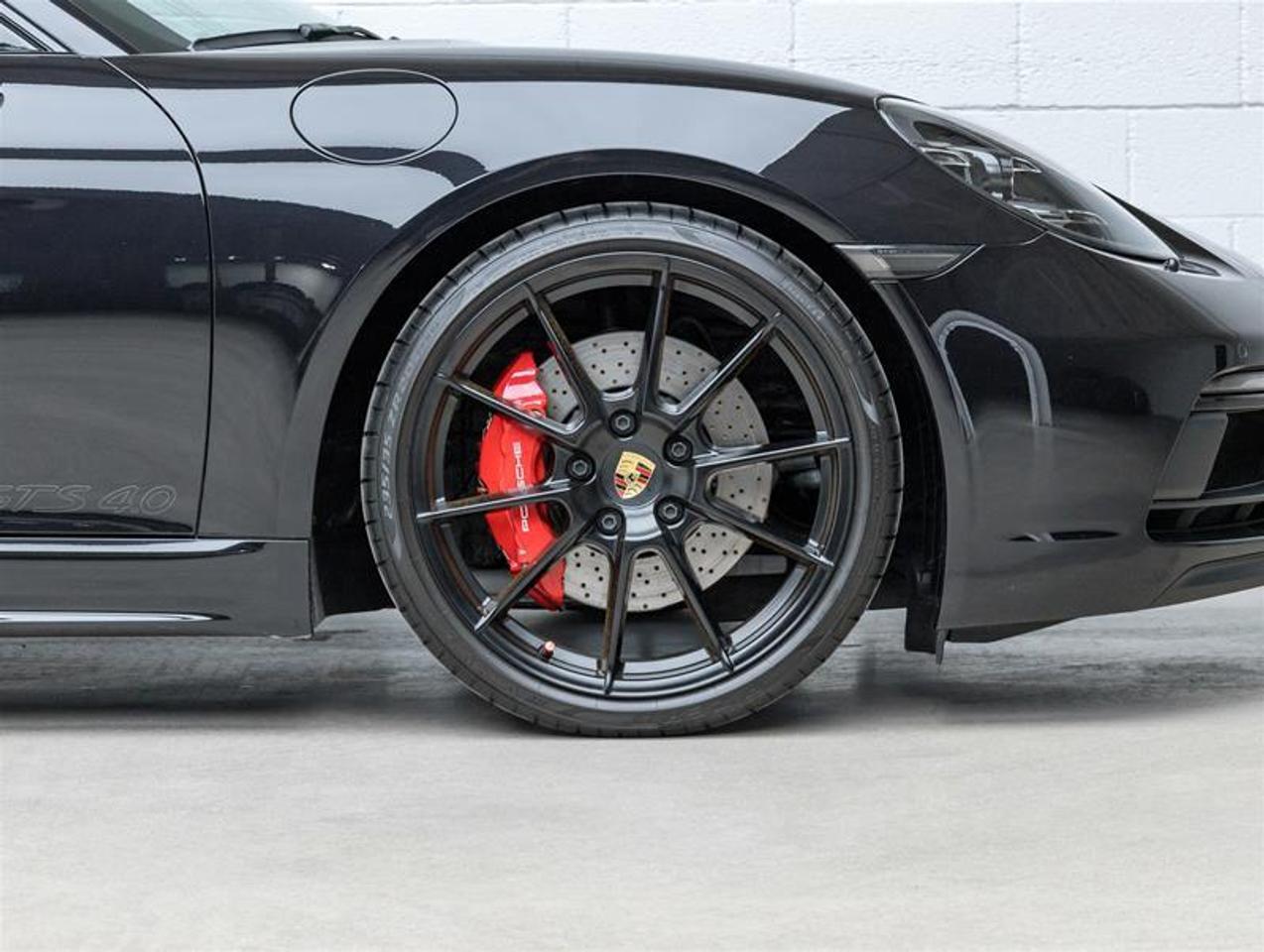 2024 Porsche 718 Cayman  Photo