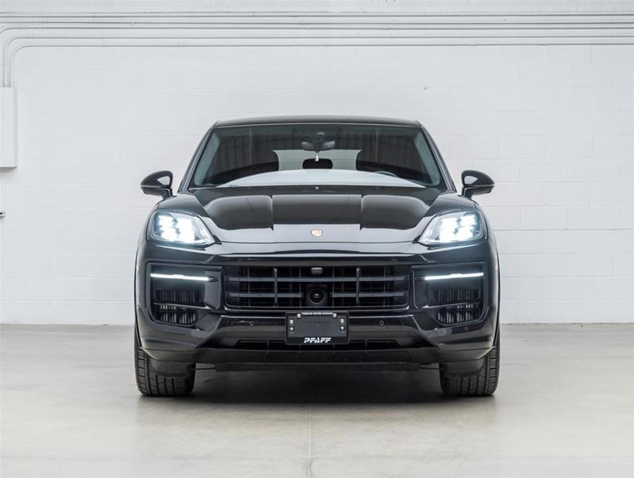 2025 Porsche Cayenne  Photo