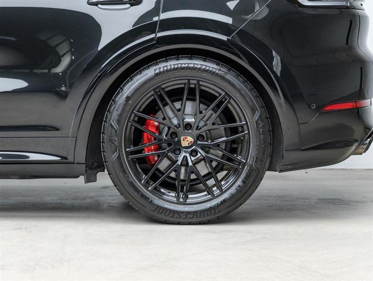 2025 Porsche Cayenne  Photo