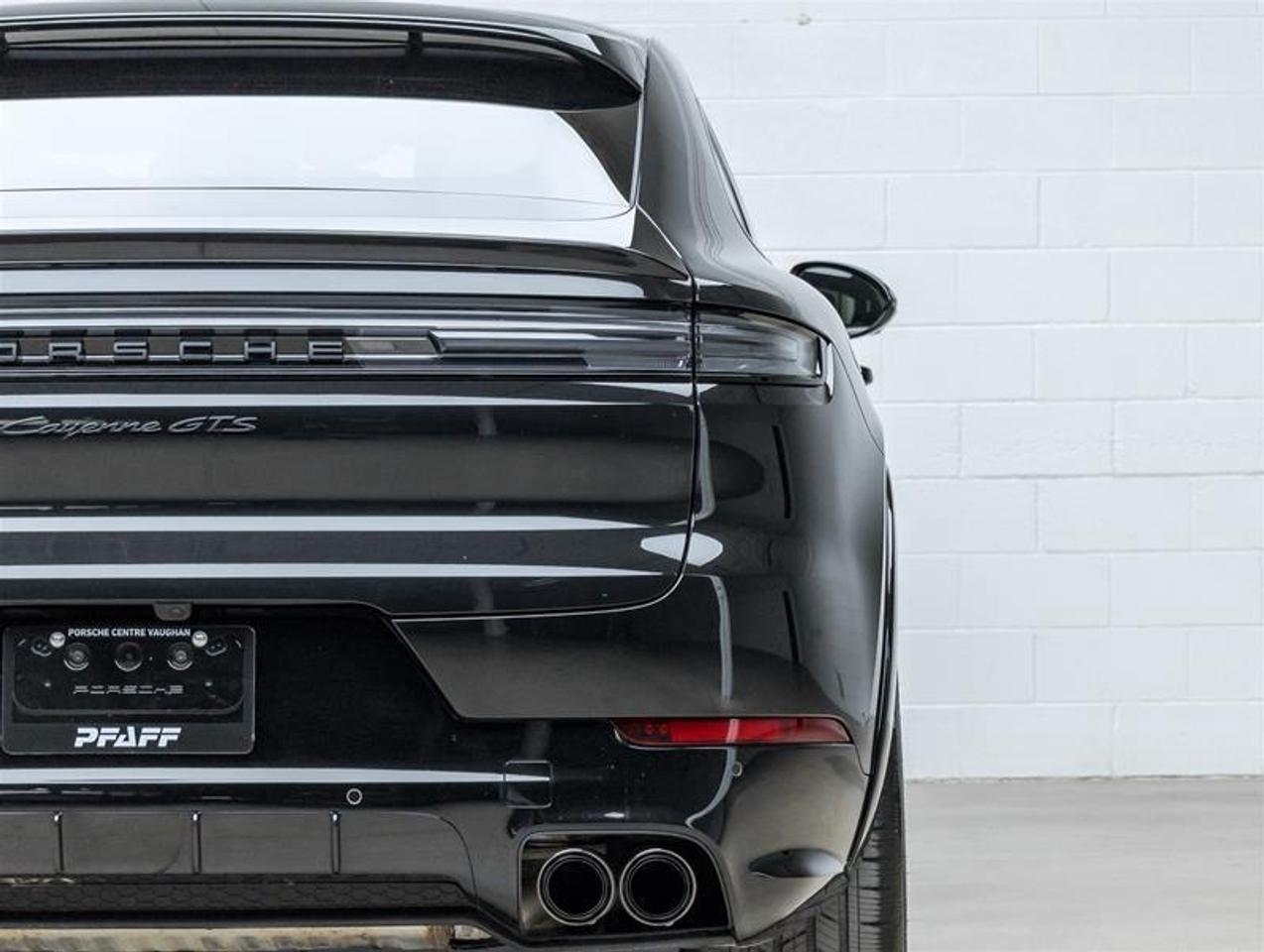 2025 Porsche Cayenne  Photo