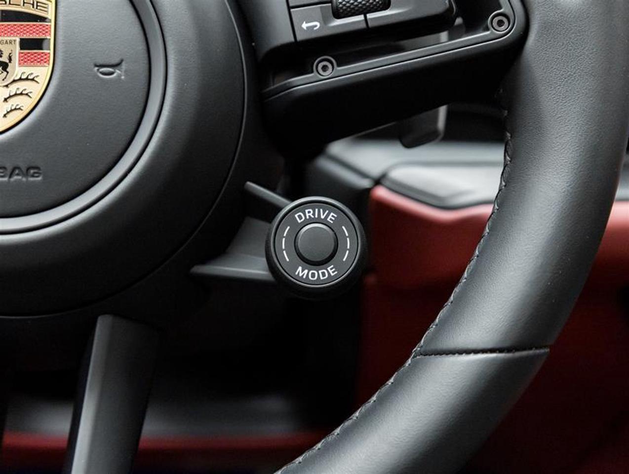2025 Porsche Cayenne  Photo