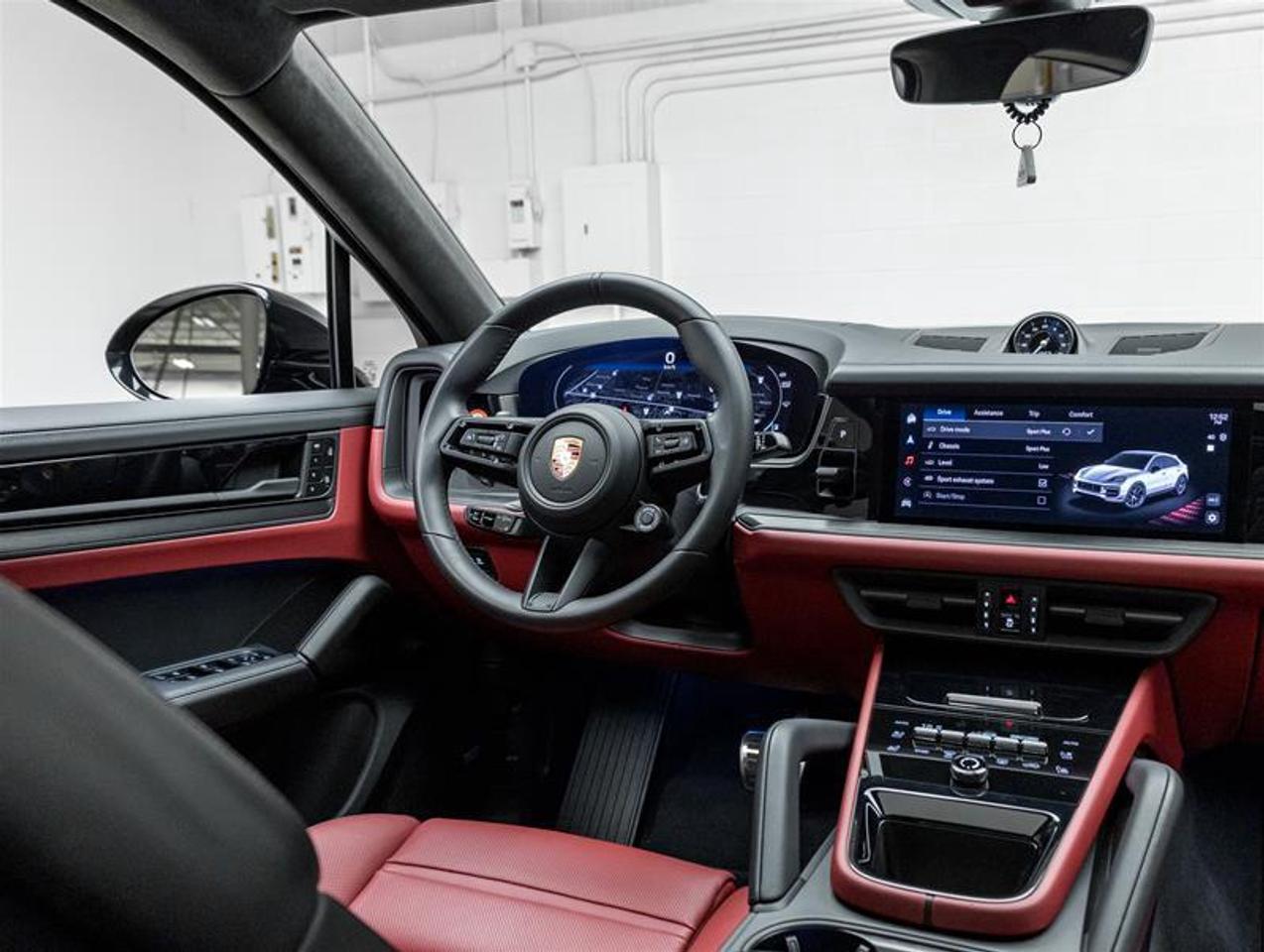 2025 Porsche Cayenne  Photo