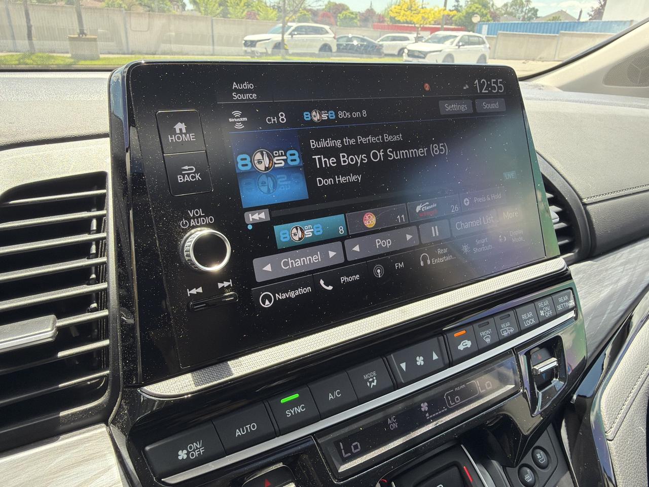 2025 Honda Odyssey Touring Hybrid Navigation CarPlay Wireless Charger Photo