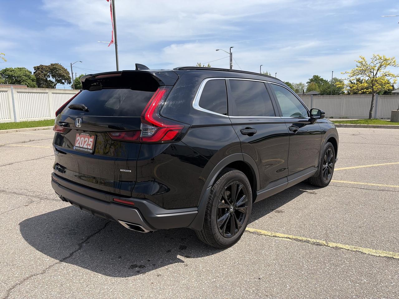 2025 Honda CR-V Touring Photo