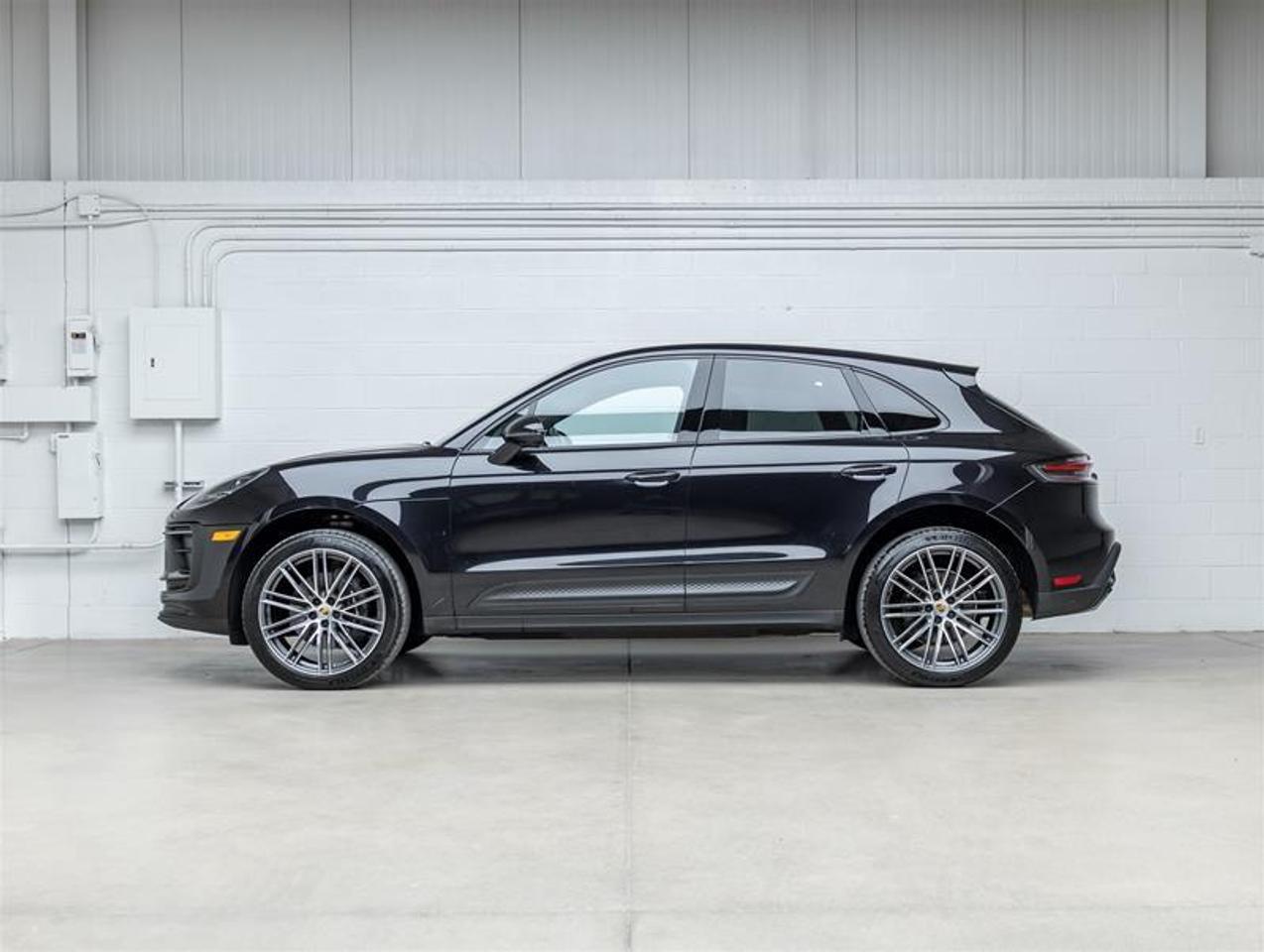 2025 Porsche Macan  Photo