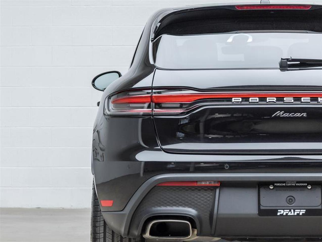 2025 Porsche Macan  Photo