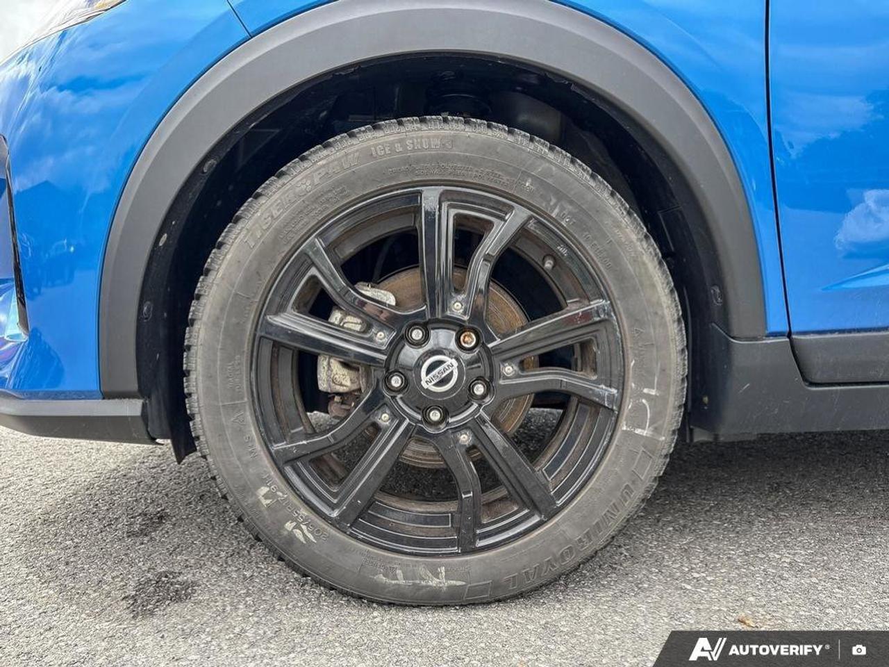 2021 Nissan Kicks SR Photo