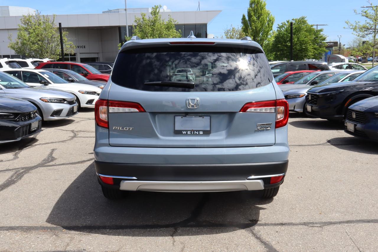 2022 Honda Pilot Touring 8P 4dr All-Wheel Drive Photo