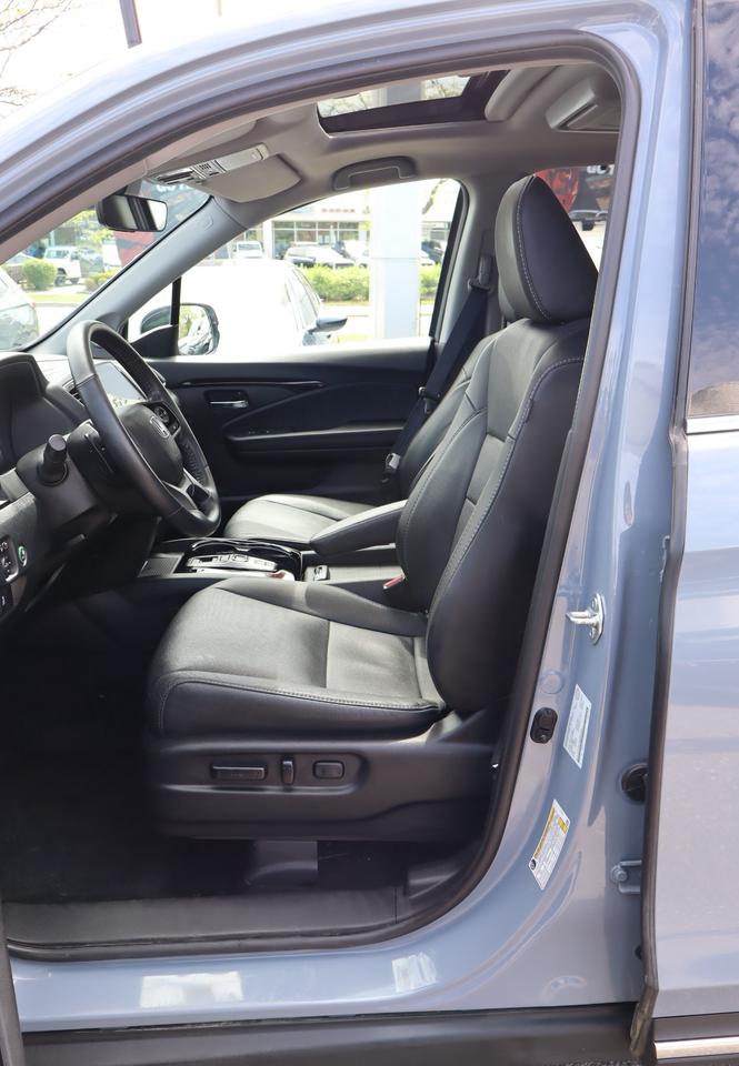 2022 Honda Pilot Touring 8P 4dr All-Wheel Drive Photo