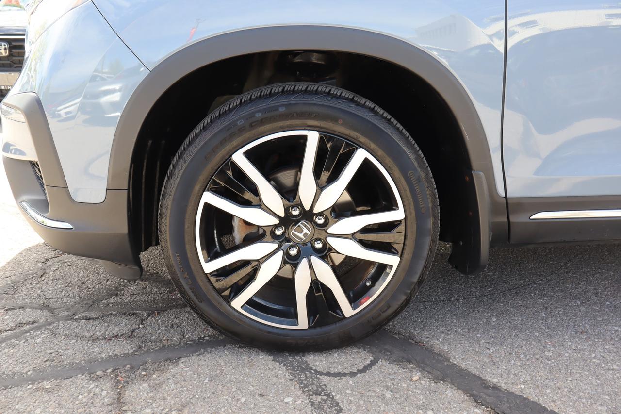 2022 Honda Pilot Touring 8P 4dr All-Wheel Drive Photo