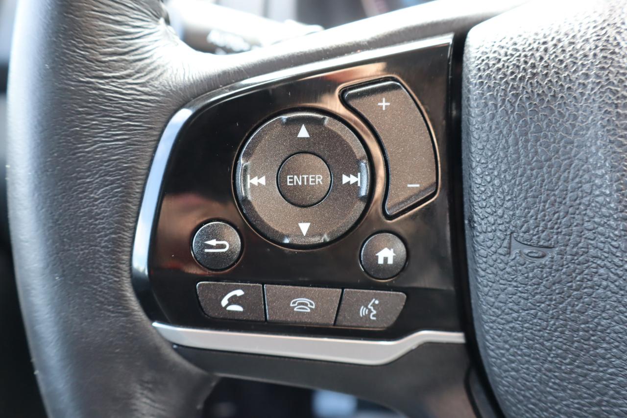 2022 Honda Pilot Touring 8P 4dr All-Wheel Drive Photo